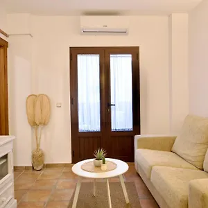 nueva-33-apartamentos-en-el-centro-de.hotelsinnerja.org/